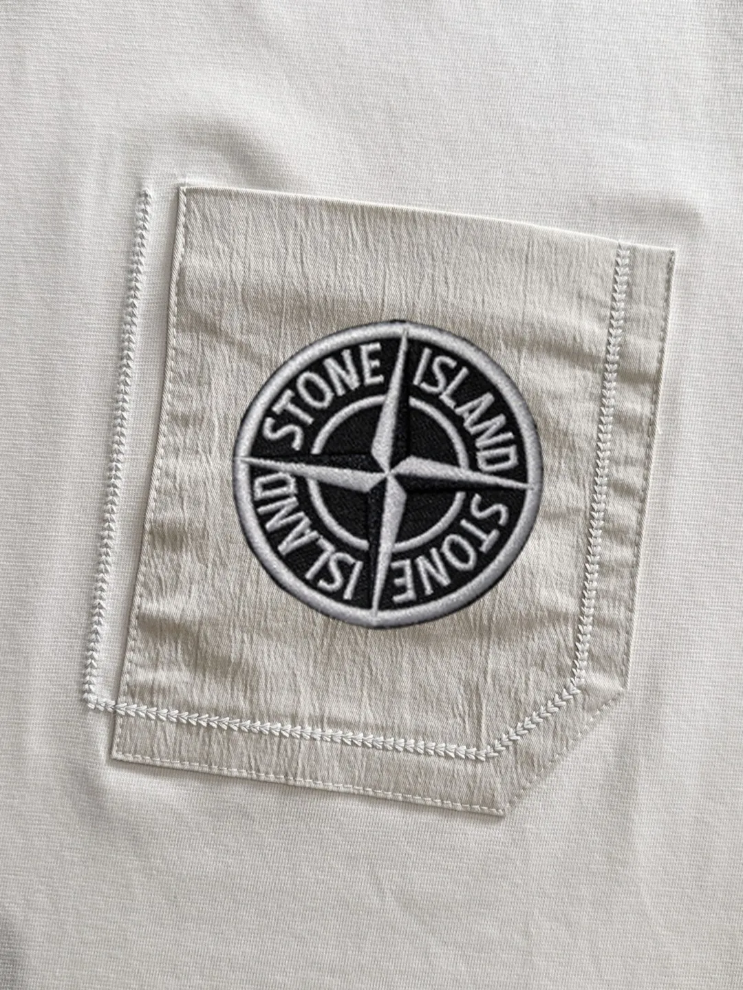 🅿️270 shipped next day Stone Island 2025 spring and summer new style (top quality, differentiated currency) launches double yarn pure cotton fabric short sleeves, early spring catwalk style, personalized and exclusive style, same style for men and women, using imported custom dyed fabrics, back collar chain bottom, fully shoulder-covering, no deformation or shrinkage when exposed to water, SIZE: M to 3XL